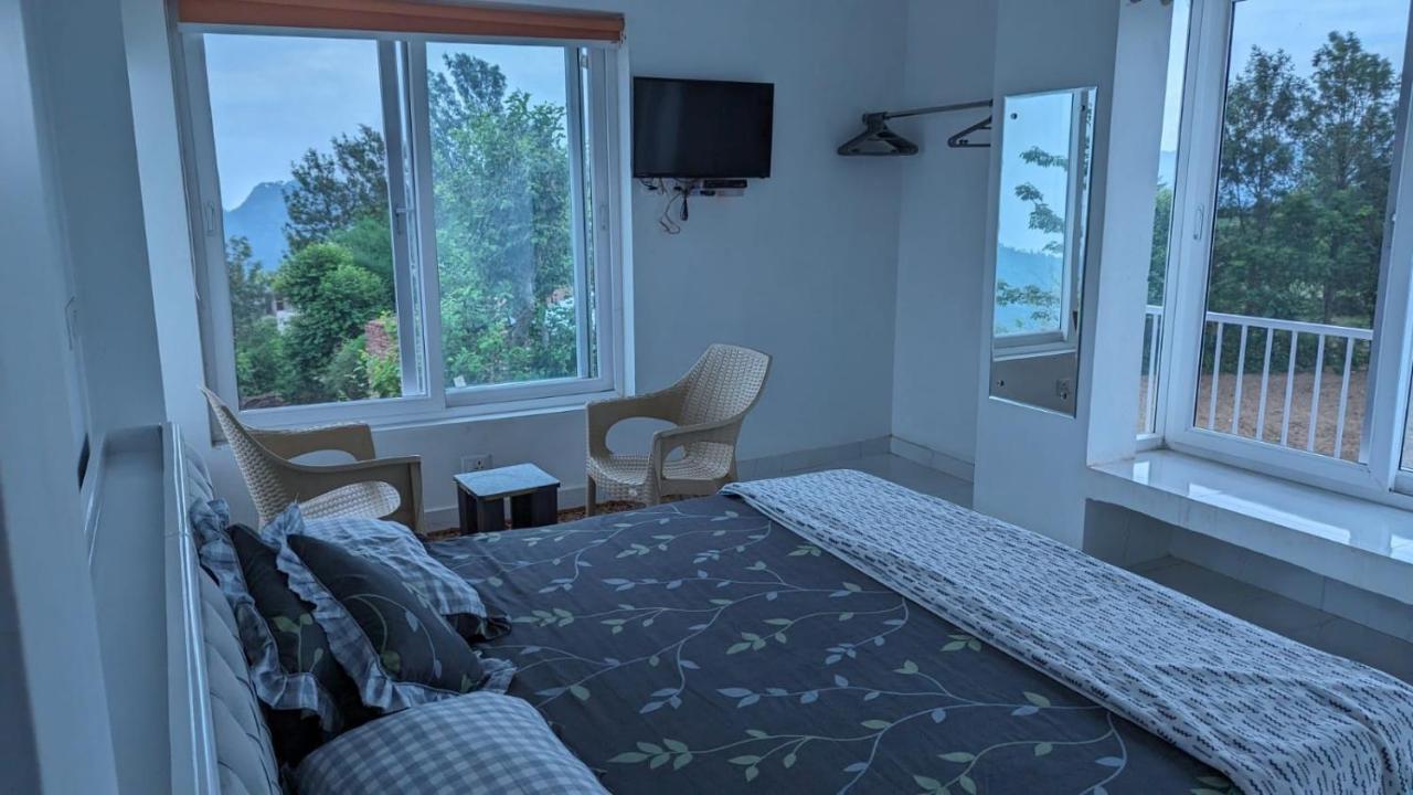 Mayur Home Stay, Morni Hills エクステリア 写真